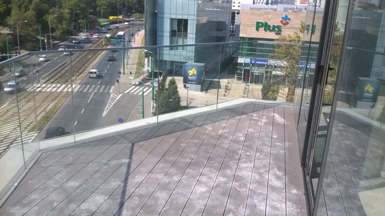 Zewnętrzne daszki szklane