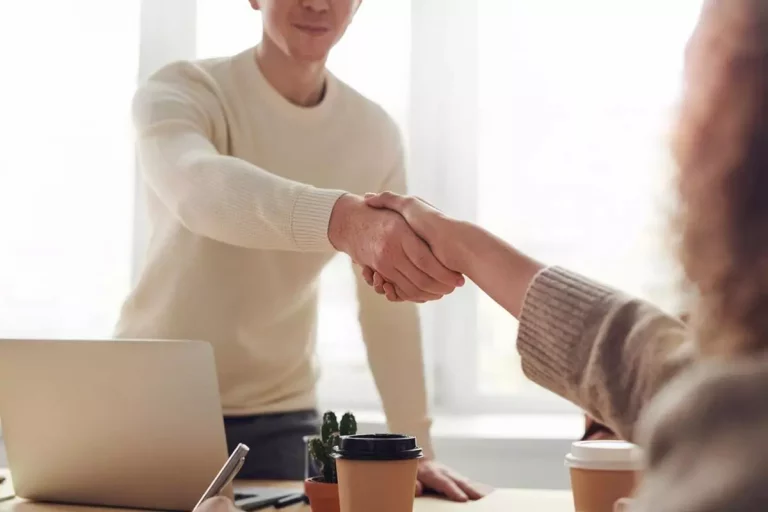 Smart Home: Automatyzacja i Sterowanie Urządzeniami